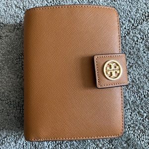Tory Burch wallet